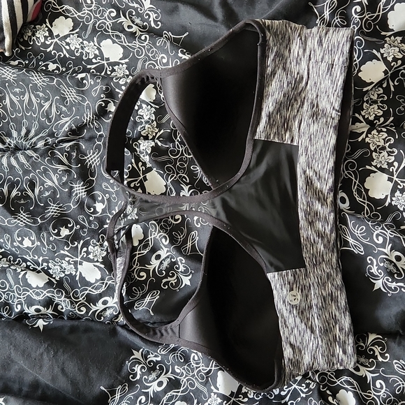 SOLD Lululemon Sports Bra - Picture 2 of 3